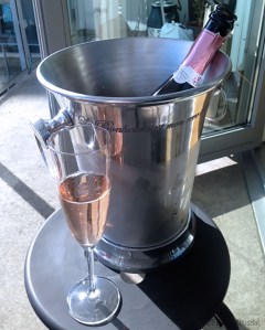 Pink prosecco